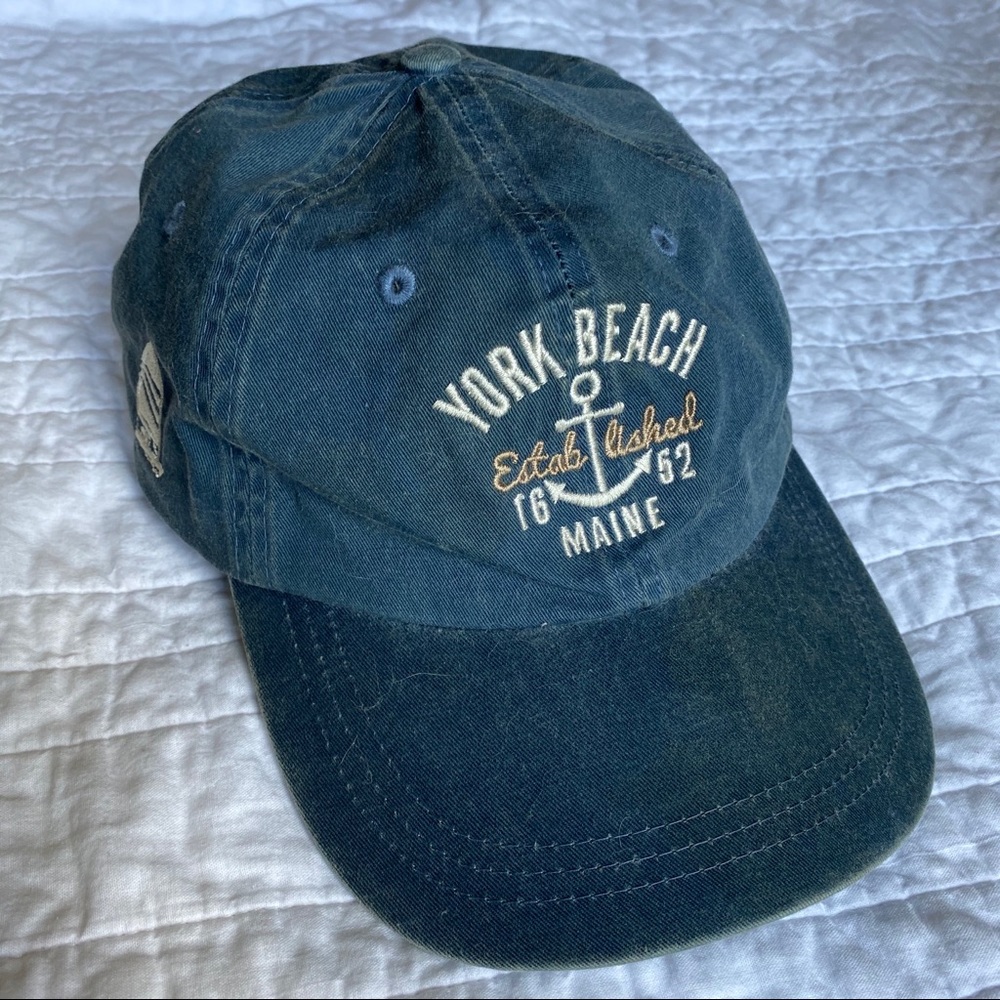 Souvenir York Beach, Maine denim blue cap